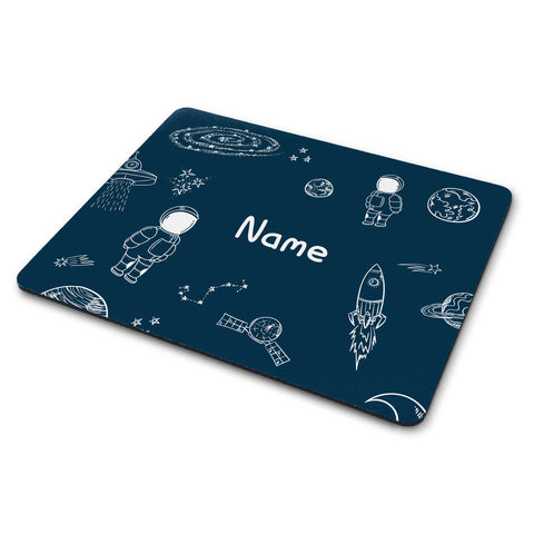 Bedrucktes Mousepad mit Wunschnamen im Weltall Design