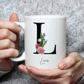 Bedruckte Tasse mit Personalisierung von Namen & Anfangsbuchstaben im Floral Design