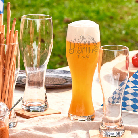 Leonardo Weizenglas "Oh schon Bier Uhr" mit Namen