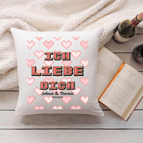 Bedrucktes Kissen mit Motiv "Pixel Heart"