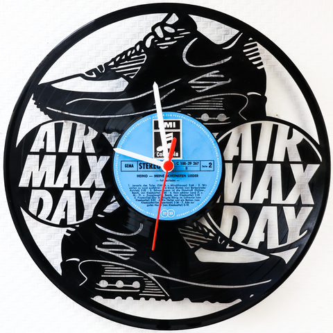Schallplattenuhr Air Max Day