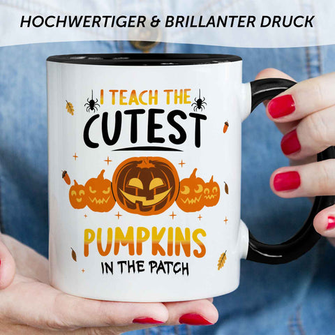 Bedruckte Tasse mit Spruch I teach the cutest Pumpkins