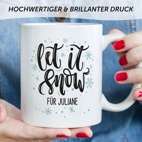 Bedruckte Tasse mit Weihnachtsmotiv im Let it Snow Design