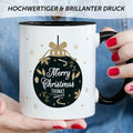 Bedruckte Tasse mit Weihnachtsmotiv im Weihnachtskugel Design