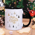 Bedruckte Tasse mit Weihnachtsmotiv im Weihnachtsbäume Design