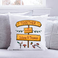 Bedrucktes Kissen im Together Schilder Motiv