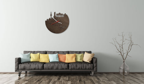 Wanduhr aus Holz Skyline Berlin Nussbaum Wohnzimmer