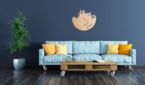 Wanduhr aus Holz Skyline Trier Wohnzimmer