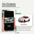 Vom Handyfoto zum Kunstwerk: Foto eines weißen Autos auf dem Smartphone und das fertige Aquarell
