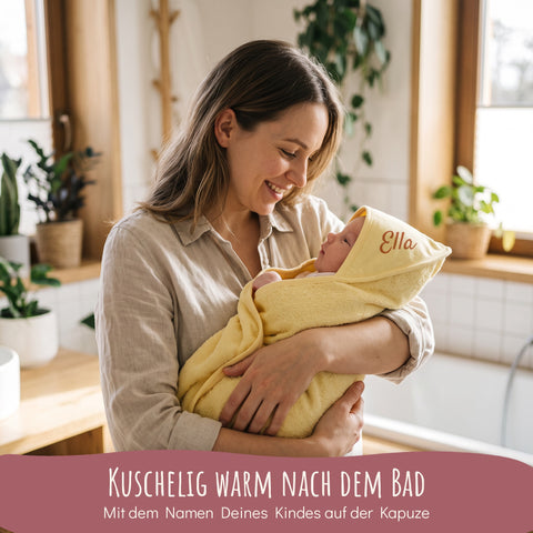 Mama mit Baby im Kapuzenhandtuch Pastel Gelb mit Namen Ella