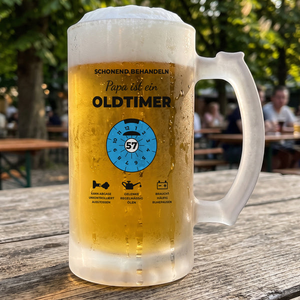 Bierkrug Oldtimer mit Namen und Alter personalisiert