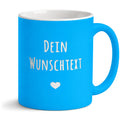 Personalisierte blaue Tasse mit weißer Lasergravur und Wunschtext