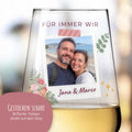 Detail des UV-Drucks: Polaroid mit Foto und Namen auf dem Weinglas